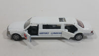 1992 Road Champs Deluxe Series Airport Limousine White Die Cast Toy Car Vehicle With Opening Doors and Sliding Sunroof