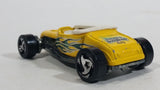 2000 Hot Wheels Hot Rod Magazine Track T "Wayne's Body Shop" Yellow Die Cast Toy Car Vehicle