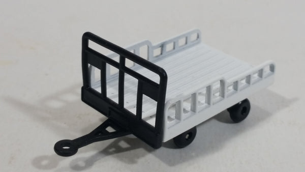 Unknown Brand White and Black Trailer Die Cast Toy Vehicle with Plastic Wheels - DKF2