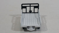 Unknown Brand White and Black Trailer Die Cast Toy Vehicle with Plastic Wheels - DKF2