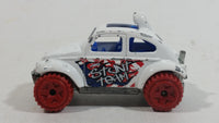 2015 Hot Wheels Stunt Devil Baja Bug Stunt Team White Die Cast Toy Car Vehicle