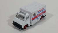 Maisto Ambulance White Die Cast Toy Emergency Response Rescue Vehicle