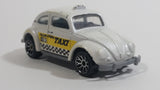 2006 Matchbox City Transport Volkswagen Beetle Taxi White Die Cast Toy Car Vehicle