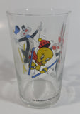 1990 Warner Bros. Looney Tunes Tweety Bird Sylvester The Cat Bugs Bunny Skiing Themed Cartoon Character 4" Tall Glass Cup TV Show Collectible