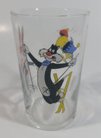 1990 Warner Bros. Looney Tunes Tweety Bird Sylvester The Cat Bugs Bunny Skiing Themed Cartoon Character 4" Tall Glass Cup TV Show Collectible