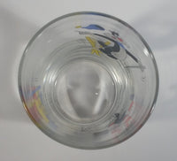 1990 Warner Bros. Looney Tunes Tweety Bird Sylvester The Cat Bugs Bunny Skiing Themed Cartoon Character 4" Tall Glass Cup TV Show Collectible