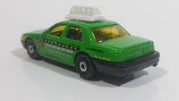 2012 Matchbox Airport Ground Crew 2006 Ford Crown Victoria Taxi Cab Green Die Cast Toy Car Vehicle