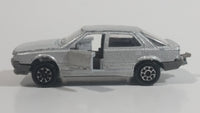 Majorette Renault 25 No. 222 Silver Grey 1/63 Scale Die Cast Toy Car Vehicle with Opening Doors