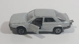 Majorette Renault 25 No. 222 Silver Grey 1/63 Scale Die Cast Toy Car Vehicle with Opening Doors