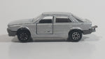 Majorette Renault 25 No. 222 Silver Grey 1/63 Scale Die Cast Toy Car Vehicle with Opening Doors