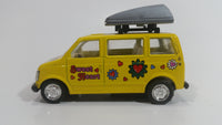 Kintoy Yellow Hippy Travel Sweet Heart Van Yellow 3 1/2" Long Pullback Motorized Friction Die Cast Toy Car Vehicle