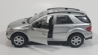 New Ray 2006 Mercedes-Benz M-Class Silver 1/32 Scale Die Cast Toy Car Sport Utility Vehicle with Opening Doors