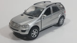 New Ray 2006 Mercedes-Benz M-Class Silver 1/32 Scale Die Cast Toy Car Sport Utility Vehicle with Opening Doors