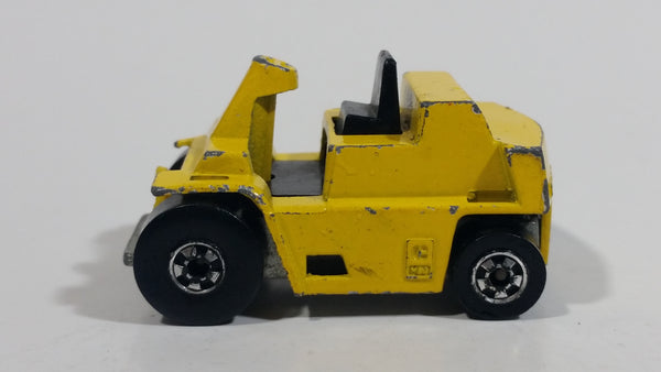 1980 Hot Wheels Workhorses CAT Forklift Yellow Die Cast Toy Car Warehouse Machinery Construction Vehicle - Hong Kong