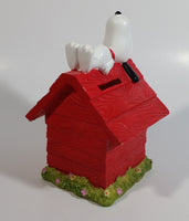 UFS United Features Syndicate Peanuts Snoopy Character Red Dog House Heavy Resin Coin Bank Cartoon Collectible