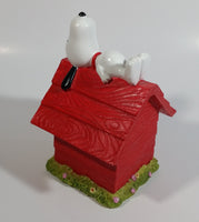 UFS United Features Syndicate Peanuts Snoopy Character Red Dog House Heavy Resin Coin Bank Cartoon Collectible