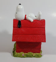 UFS United Features Syndicate Peanuts Snoopy Character Red Dog House Heavy Resin Coin Bank Cartoon Collectible