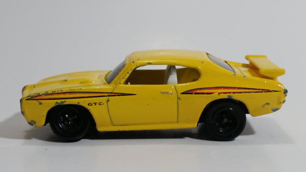 2009 Matchbox Heritage Classics '70 Pontiac GTO Yellow Die Cast Toy Muscle Car Vehicle