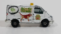 Matchbox 1995 Ford Transit Van White K-9 Patrol Delivery Truck 1/63 Scale Die Cast Toy Car Vehicle