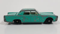 Vintage 1964 Lesney Matchbox Series Lincoln Continental No. 31 Green Die Cast Toy Car Vehicle with Opening Trunk