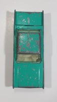 Vintage 1964 Lesney Matchbox Series Lincoln Continental No. 31 Green Die Cast Toy Car Vehicle with Opening Trunk