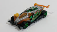 2006 Hot Wheels Crazy Crocs Buzz Off Silver Grey Die Cast Toy Car Vehicle Green 5 DOT