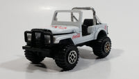 1988 Hartoy Coca Cola Coke Soda Pop 4x4 Roader Jeep White Red Die Cast Toy Car Vehicle with Opening Hood