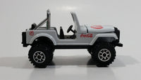 1988 Hartoy Coca Cola Coke Soda Pop 4x4 Roader Jeep White Red Die Cast Toy Car Vehicle with Opening Hood