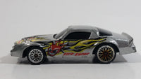 2000 Hot Wheels Mad Maniax Camaro Z28 Silver Die Cast Toy Muscle Car Vehicle