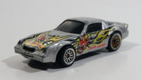 2000 Hot Wheels Mad Maniax Camaro Z28 Silver Die Cast Toy Muscle Car Vehicle