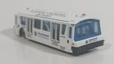 Globe Ground North America White Airport Bus Die Cast Toy Car Vehicle