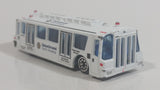 Globe Ground North America White Airport Bus Die Cast Toy Car Vehicle