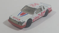 Maisto Buick LeSabre Stock Car #24 White and Red Die Cast Toy Race Car Vehicle