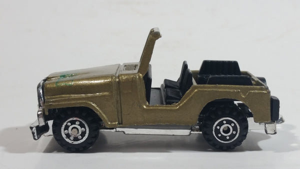 Unknown Brand Military Action Jeep Golden Die Cast Toy Army Vehicle