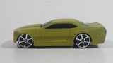 Maisto "Fresh Paint" Stallion Light and Dark Green Die Cast Toy Car Vehicle