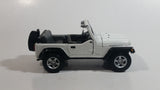 Maisto 2003 Jeep Wrangler Rubicon 1/35 Scale White Die Cast Toy Car Vehicle with Opening Doors and Hood