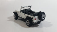 Maisto 2003 Jeep Wrangler Rubicon 1/35 Scale White Die Cast Toy Car Vehicle with Opening Doors and Hood