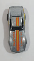 1988 Hot Wheels Chevrolet Corvette Stingray Metalflake Silver Die Cast Toy Car Vehicle