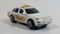 2002 Matchbox Ford Crown Victoria Police Cops White Die Cast Toy Car Vehicle McDonald's Happy Meal