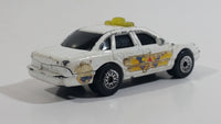 2002 Matchbox Ford Crown Victoria Police Cops White Die Cast Toy Car Vehicle McDonald's Happy Meal