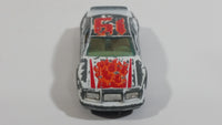 1980s Yatming Ford Thunderbird White 19 Red Flames No. 1033 Die Cast Toy Car Vehicle - Made in Thailand