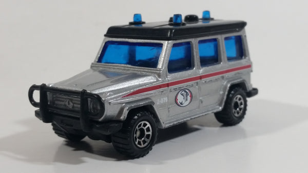 1999 Matchbox Sea Explorer Mercedes-Benz 280 GE Silver Die Cast Toy Car Vehicle