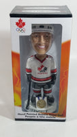 2002 Bobble Dobbles NHLPA Ice Hockey Player Mario Lemieux Team Canada Hand Painted Bobble Head Doll New in Package