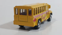 2001 Matchbox City Dudes School Bus "Burton Hill Elementary" Buffalos Yellow Die Cast Toy Car Vehicle with Opening Door