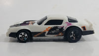 1999 Hot Wheels Alien Attack Chevrolet Camaro Z28 White Plastic Body Die Cast Toy Muscle Car