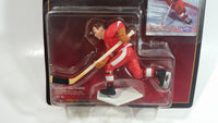 1995 Kenner Starting Lineup Timeless Legends NHL Ice Hockey Player Gordie Howe Detroit Red Wings Action Figure and Trading Card New in Package