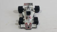 HTF Unknown Brand No. 7824 Elf Formula 1 Texaco #4 White Die Cast Toy Race Car Vehicle