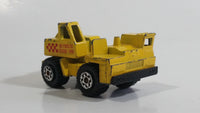 1987 Matchbox Mobile Crane "Reynolds Crane Hire" Yellow Die Cast Toy Car Construction Equipment Vehicle