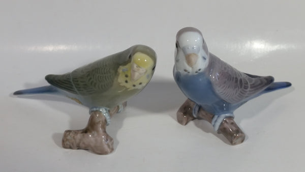 Vintage Pair of Bing & Grondahl No. 2341 & No. 2210 Pirched Love Bird Parakeet Budgie Porcelain Sculpture Ornaments