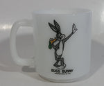 Vintage 1975 Warner Bros. Bugs Bunny Cartoon Character Eating a Carrot Milk Glass Coffee Mug Cup